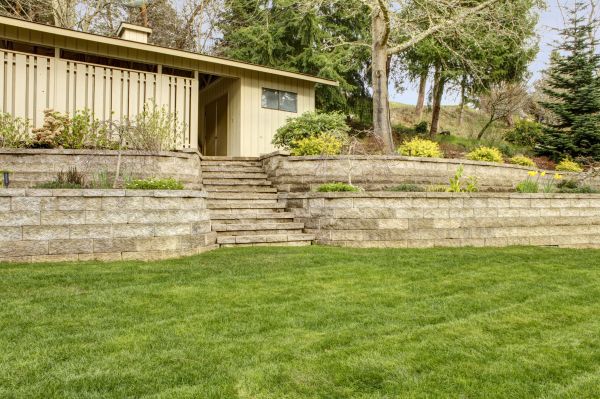 Retaining Wall Construction in Edison